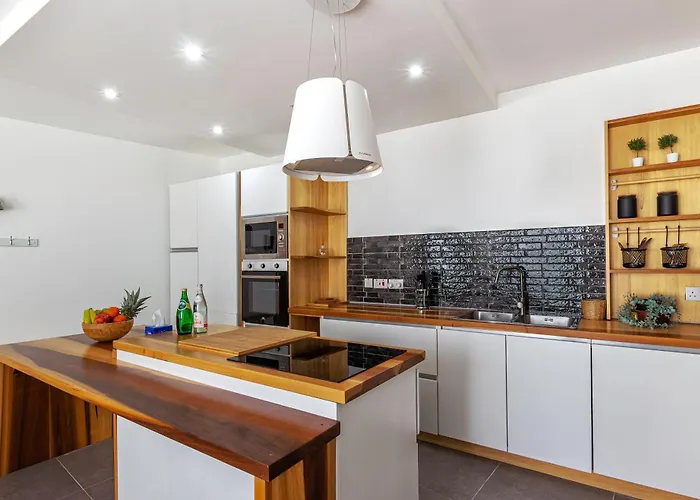 Elegant 2Br Apartment Close To Beach And Paceville